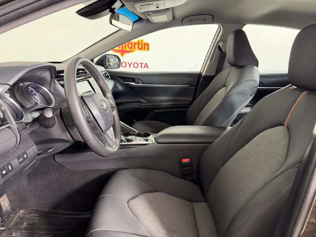 2018 Toyota Camry Hybrid LE
