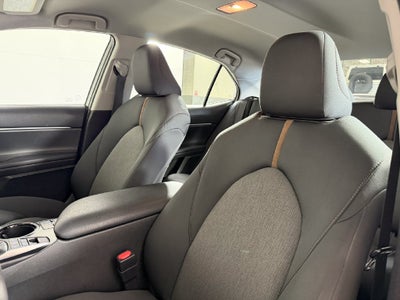 2018 Toyota Camry Hybrid LE