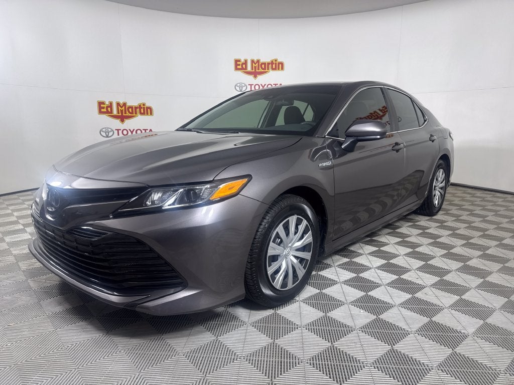 2019 Toyota Camry Hybrid LE