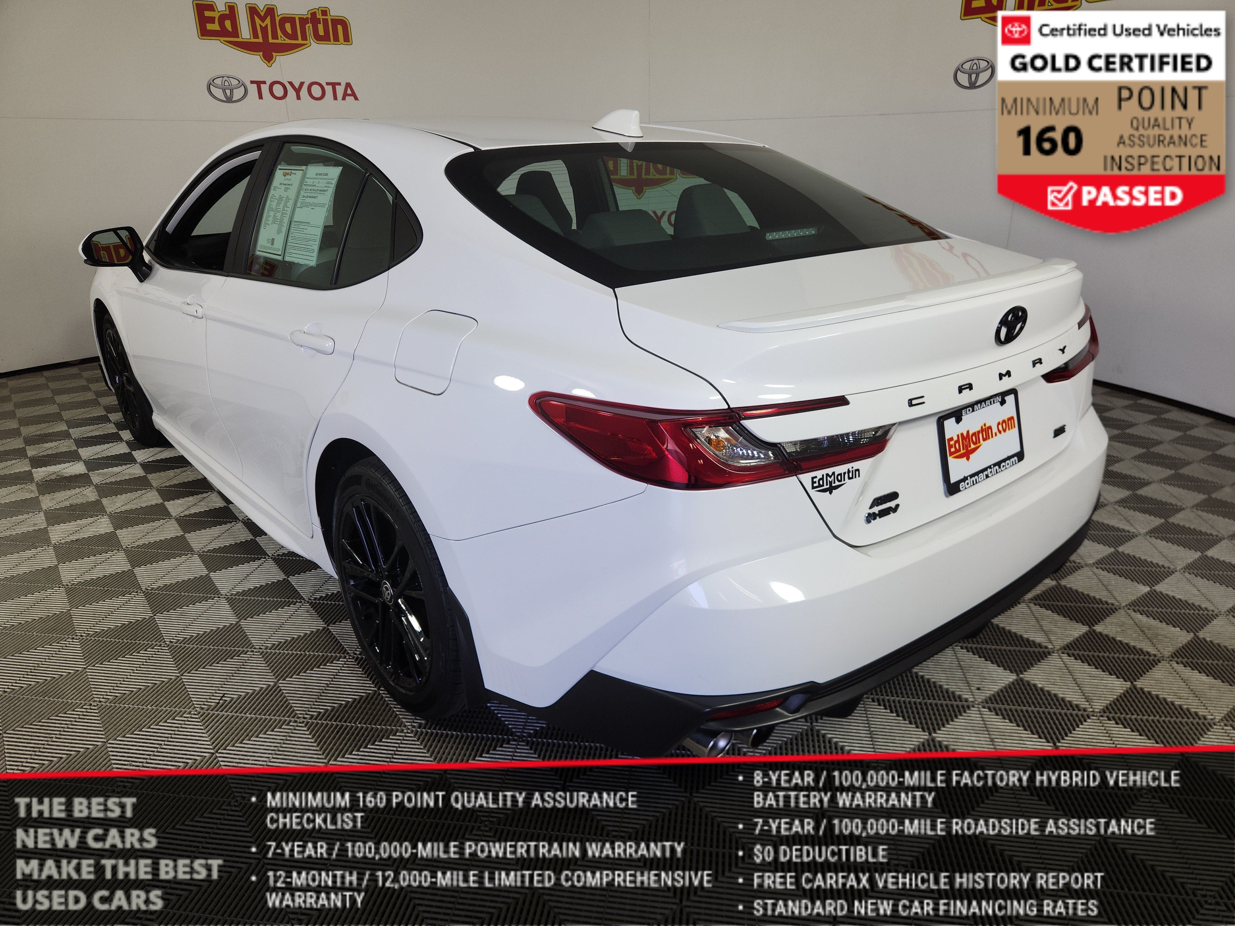 2025 Toyota Camry SE