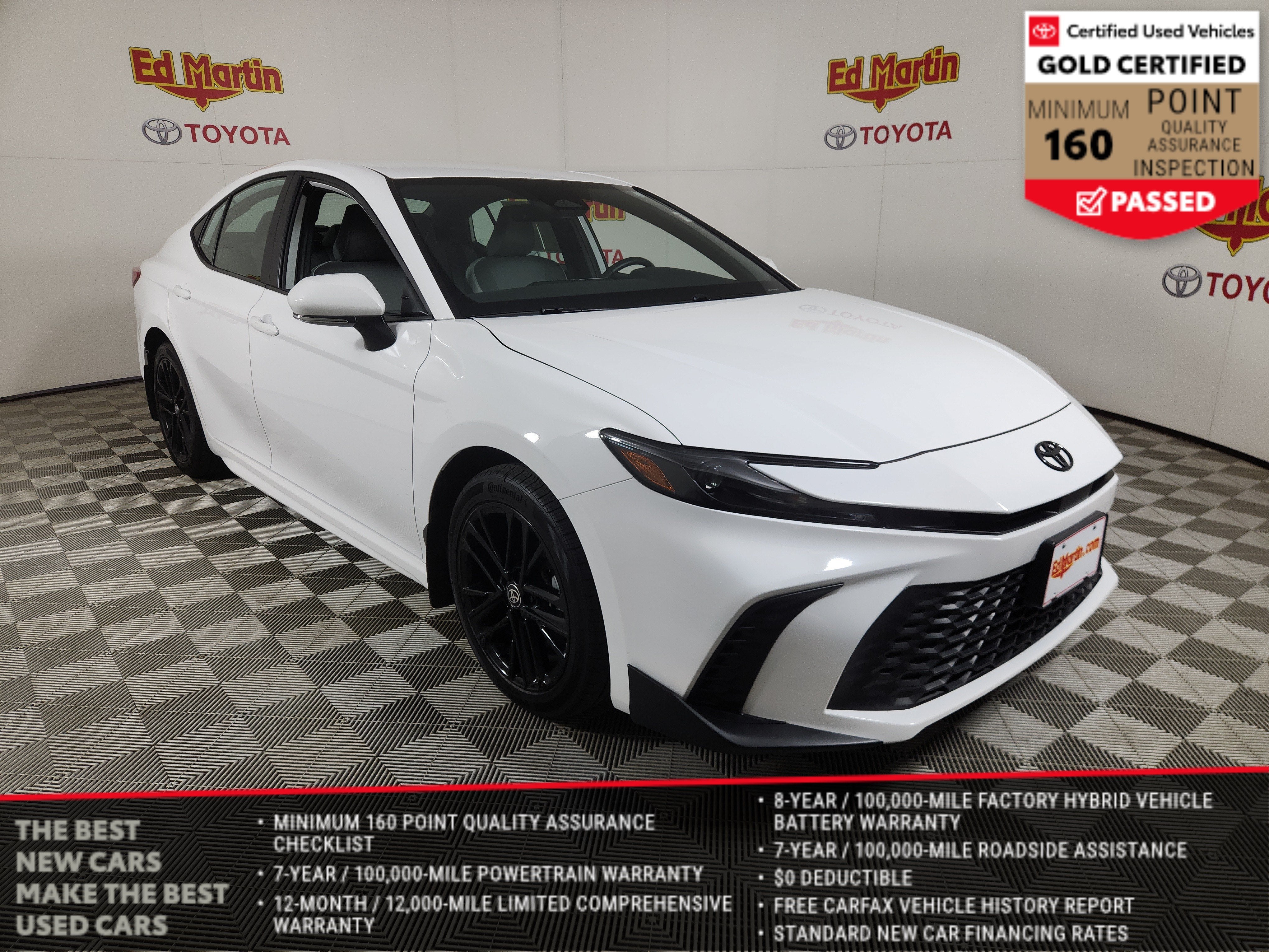 2025 Toyota Camry SE