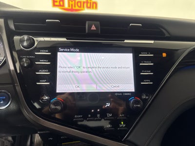 2020 Toyota Camry Hybrid XLE