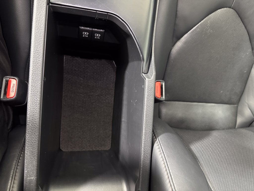 2020 Toyota Camry Hybrid XLE