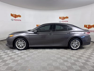 2020 Toyota Camry Hybrid XLE