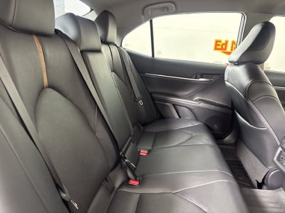 2020 Toyota Camry Hybrid XLE