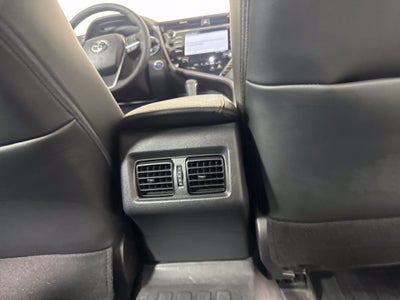 2020 Toyota Camry Hybrid XLE