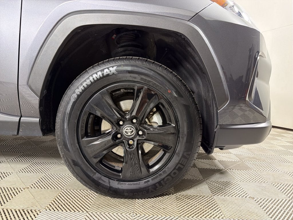 2022 Toyota RAV4 Hybrid LE