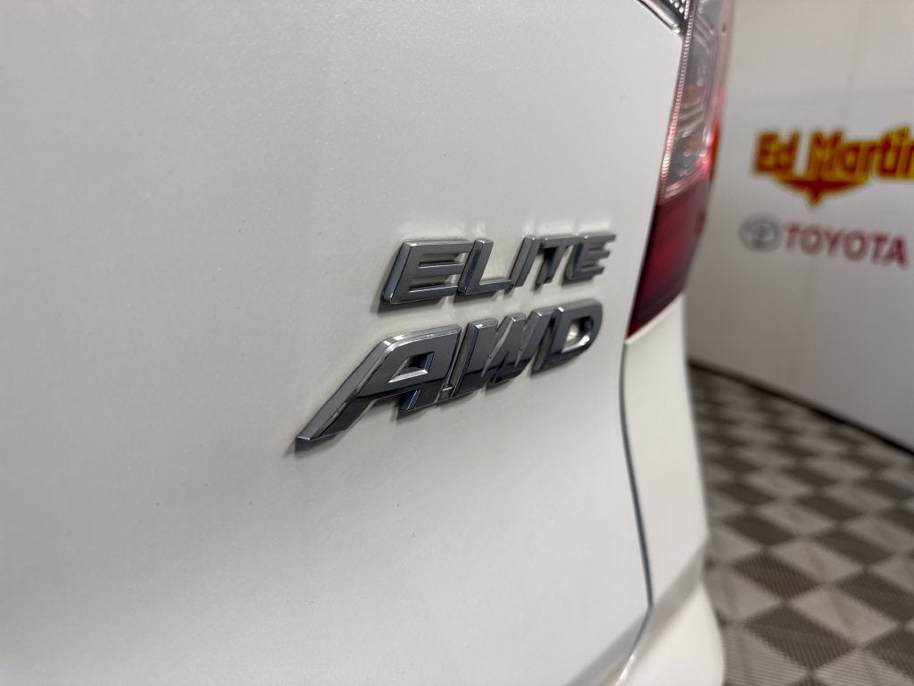 2022 Honda Pilot Elite