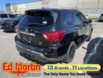 2017 Nissan Pathfinder SL