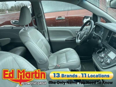 2017 Toyota Sienna XLE