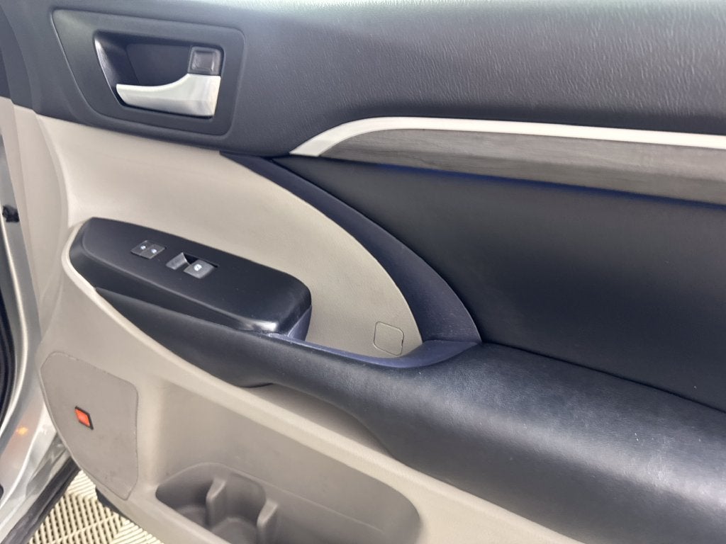 2019 Toyota Highlander Limited Platinum