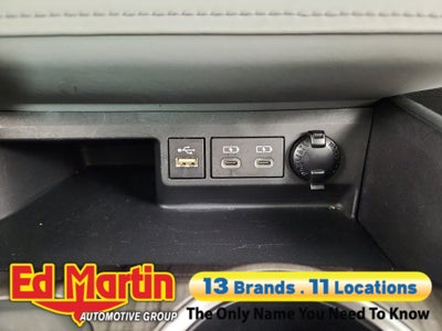 2025 Toyota Highlander Hybrid Platinum