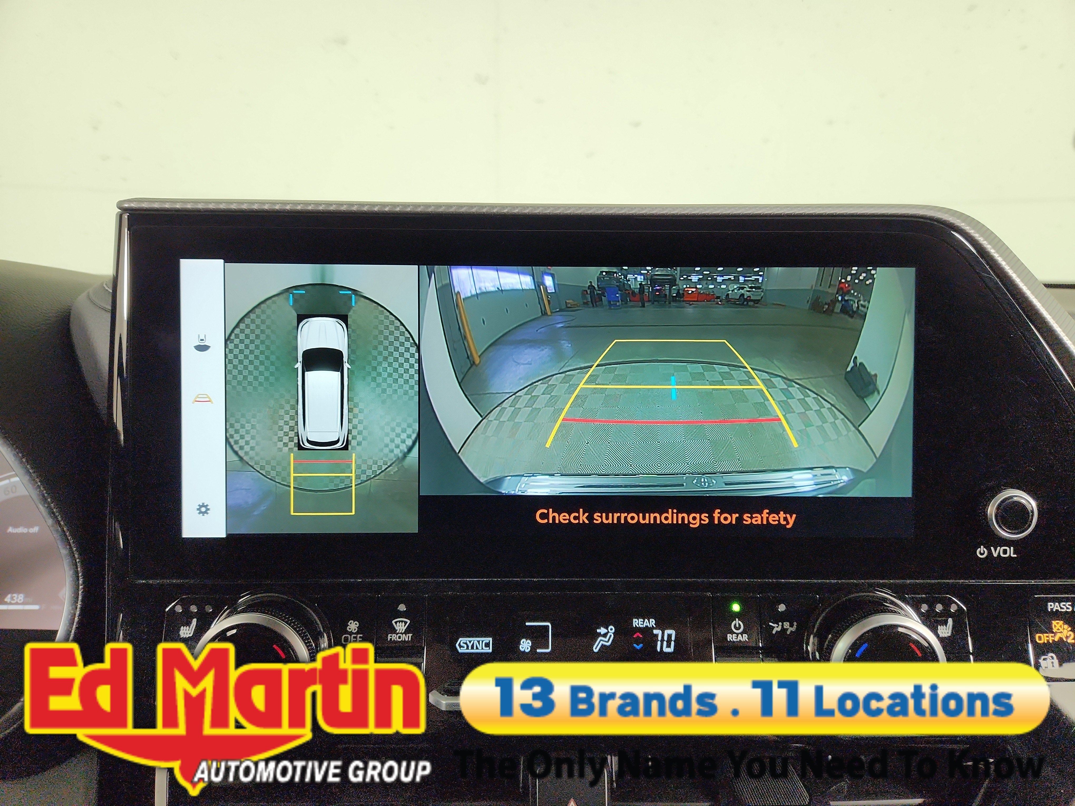 2025 Toyota Highlander Hybrid Platinum