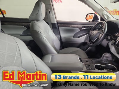 2025 Toyota Highlander Hybrid Platinum