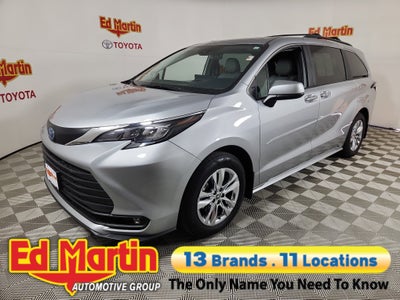 2025 Toyota Sienna XLE