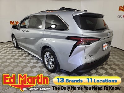 2025 Toyota Sienna XLE