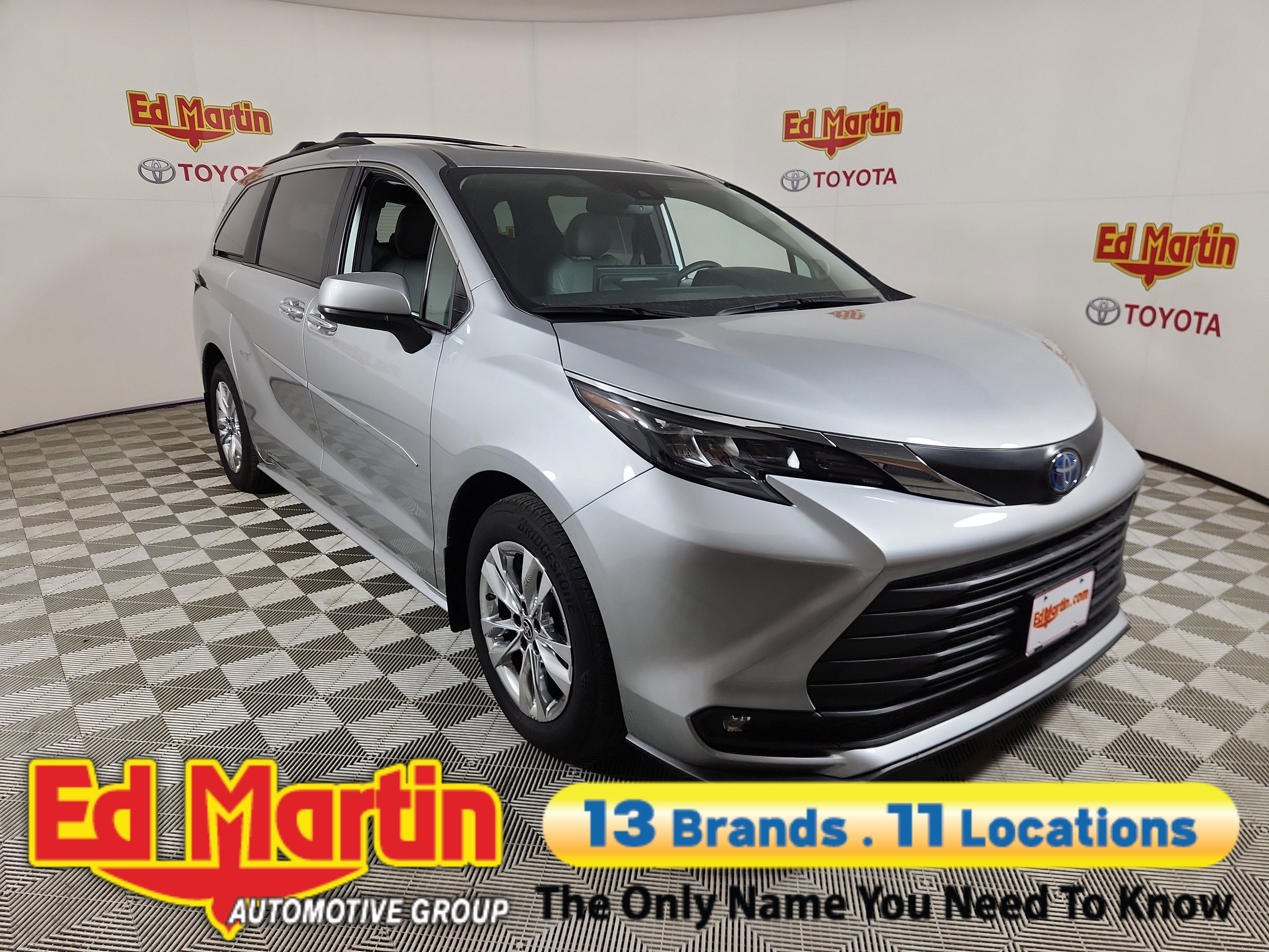 2025 Toyota Sienna XLE