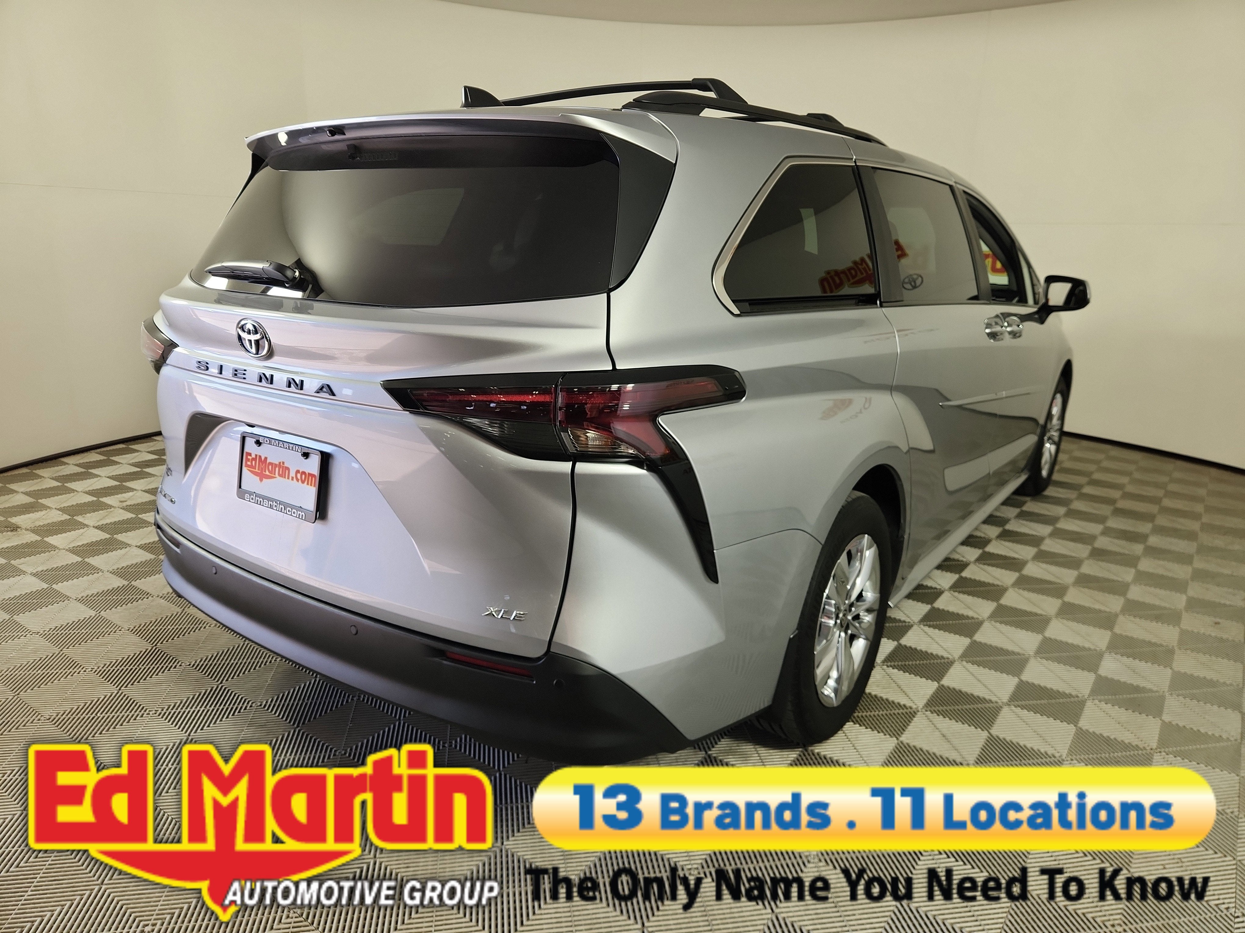 2025 Toyota Sienna XLE