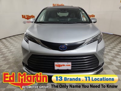 2025 Toyota Sienna XLE