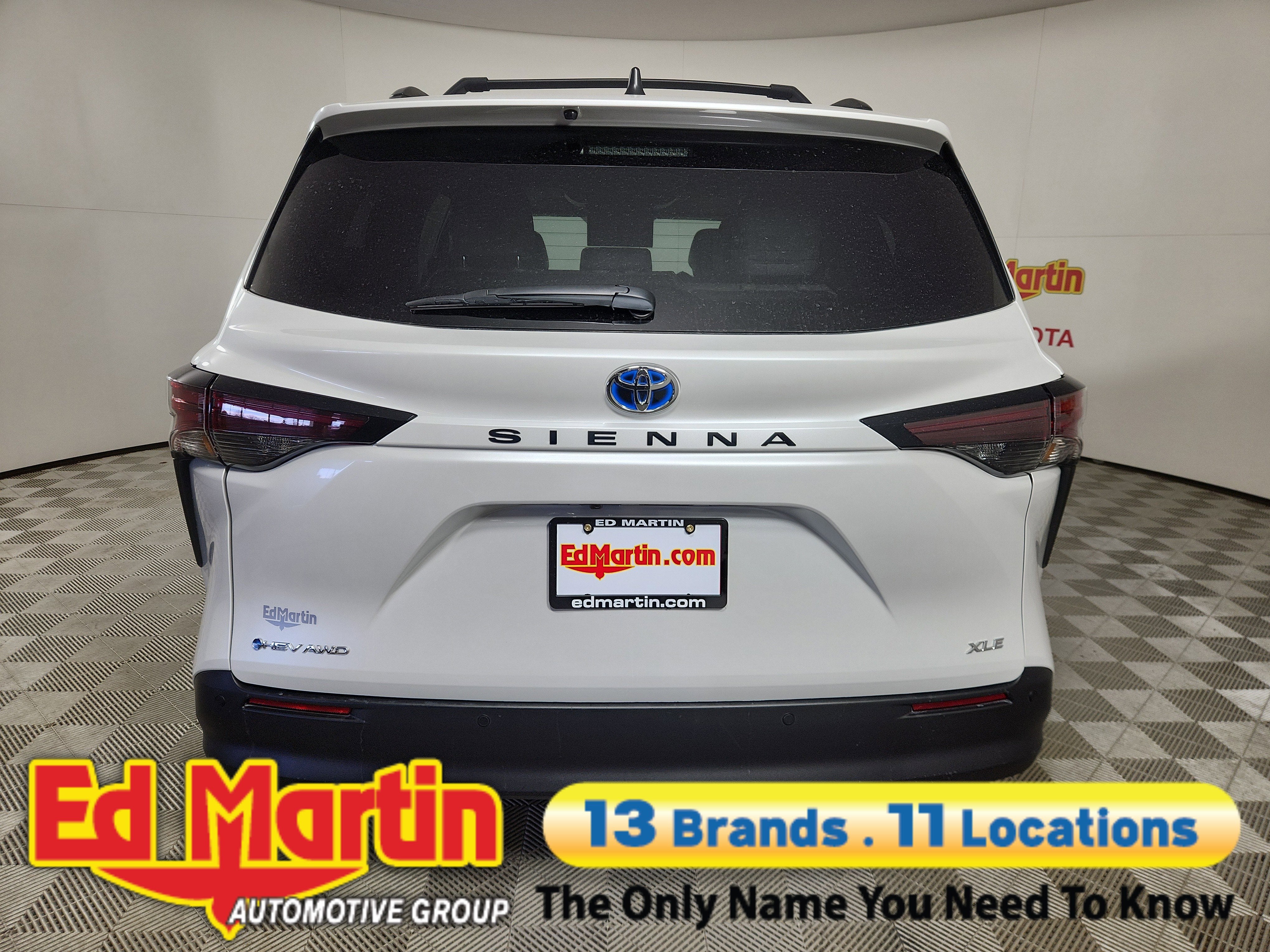 2025 Toyota Sienna XLE