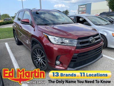 2017 Toyota Highlander SE