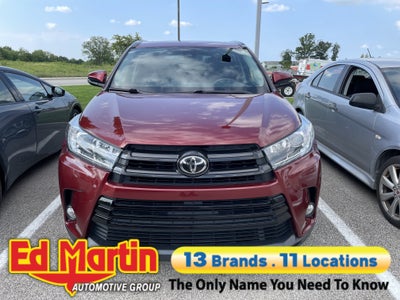 2017 Toyota Highlander SE