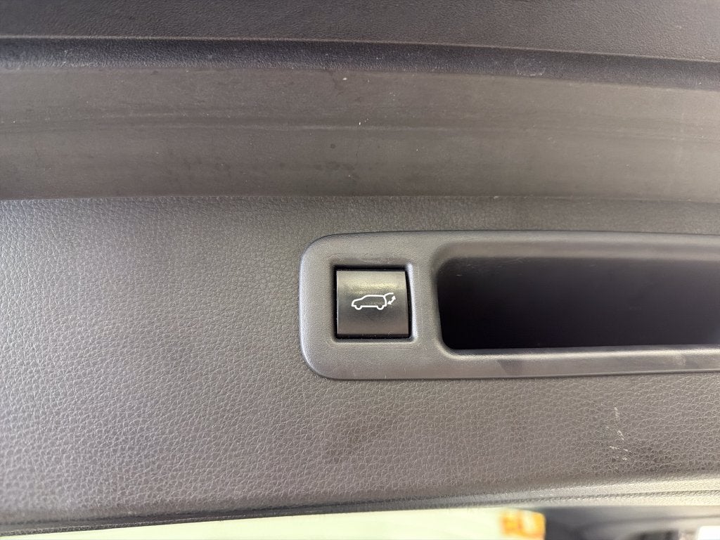 2025 Toyota Highlander Hybrid XLE