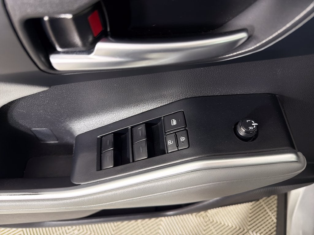 2025 Toyota Highlander Hybrid XLE