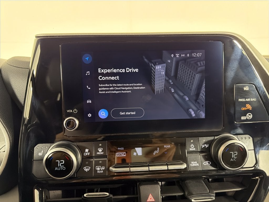 2025 Toyota Highlander Hybrid XLE