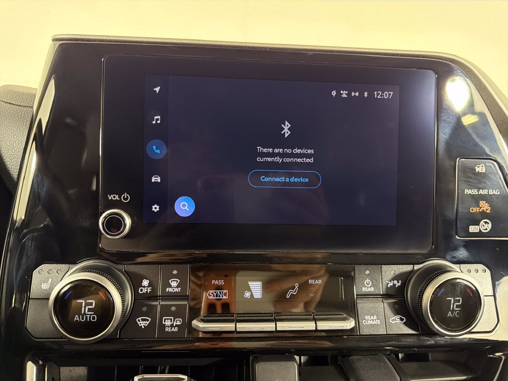 2025 Toyota Highlander Hybrid XLE