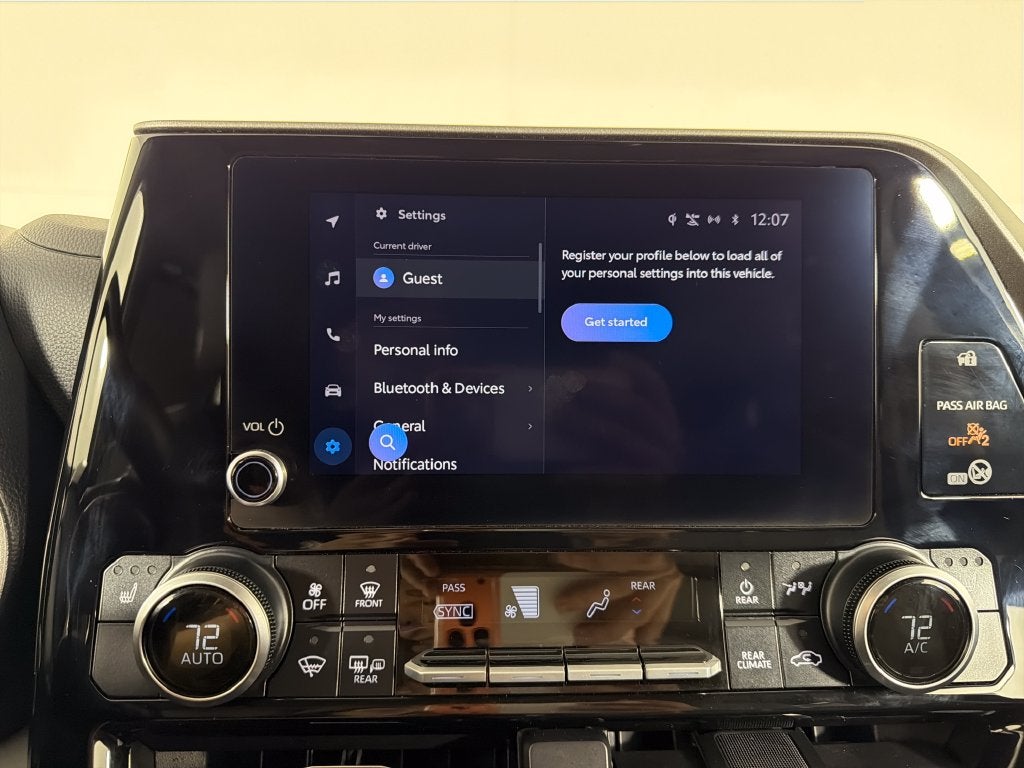 2025 Toyota Highlander Hybrid XLE