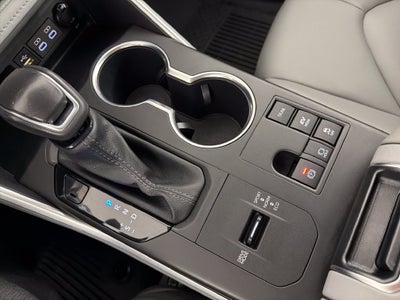 2025 Toyota Highlander Hybrid XLE