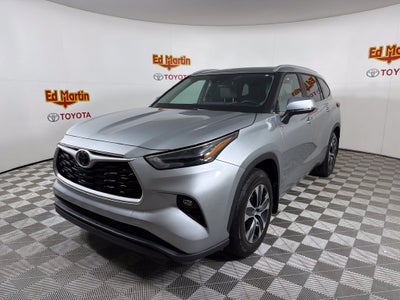 2025 Toyota Highlander Hybrid XLE
