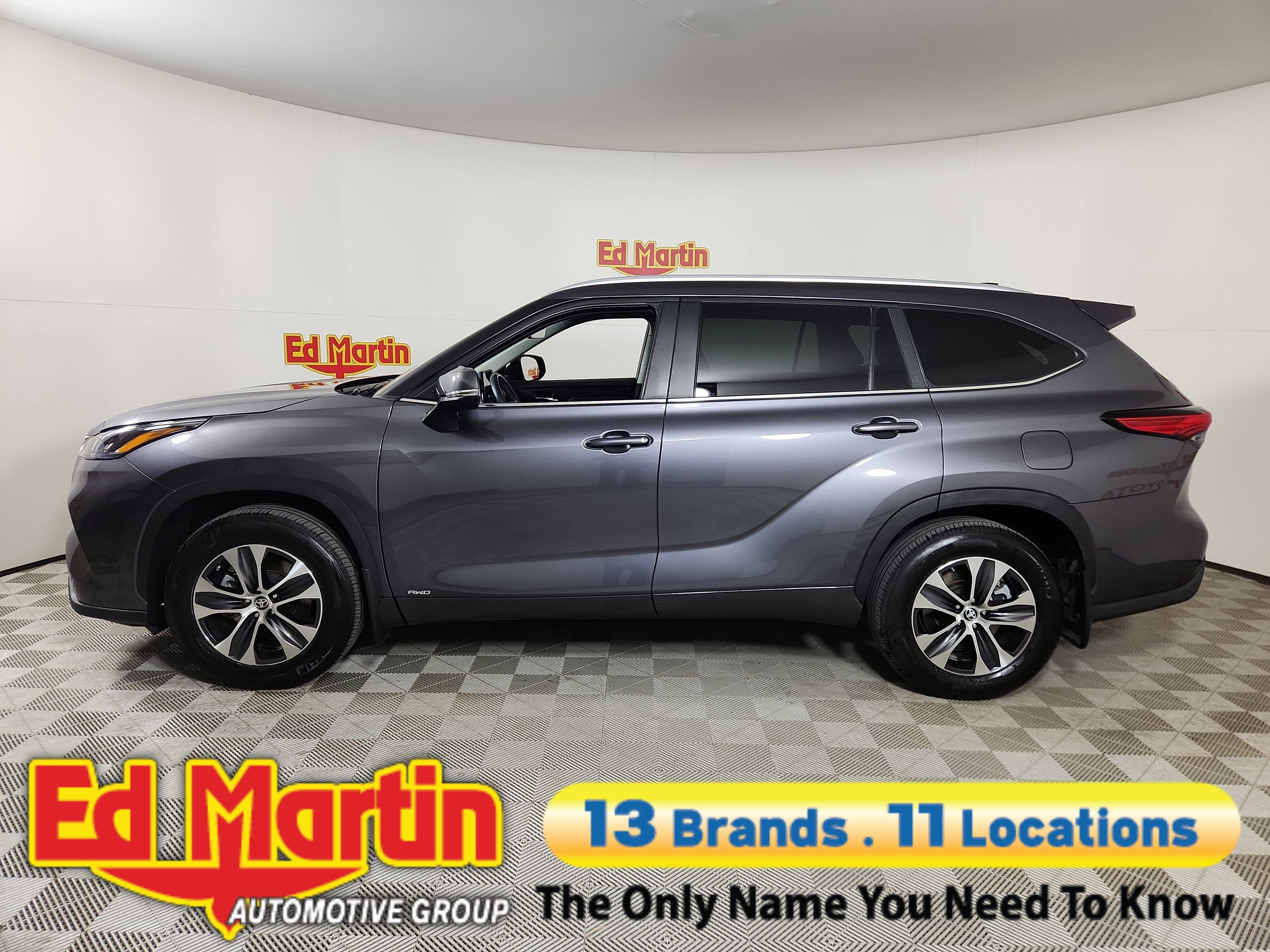 2023 Toyota Highlander Hybrid XLE