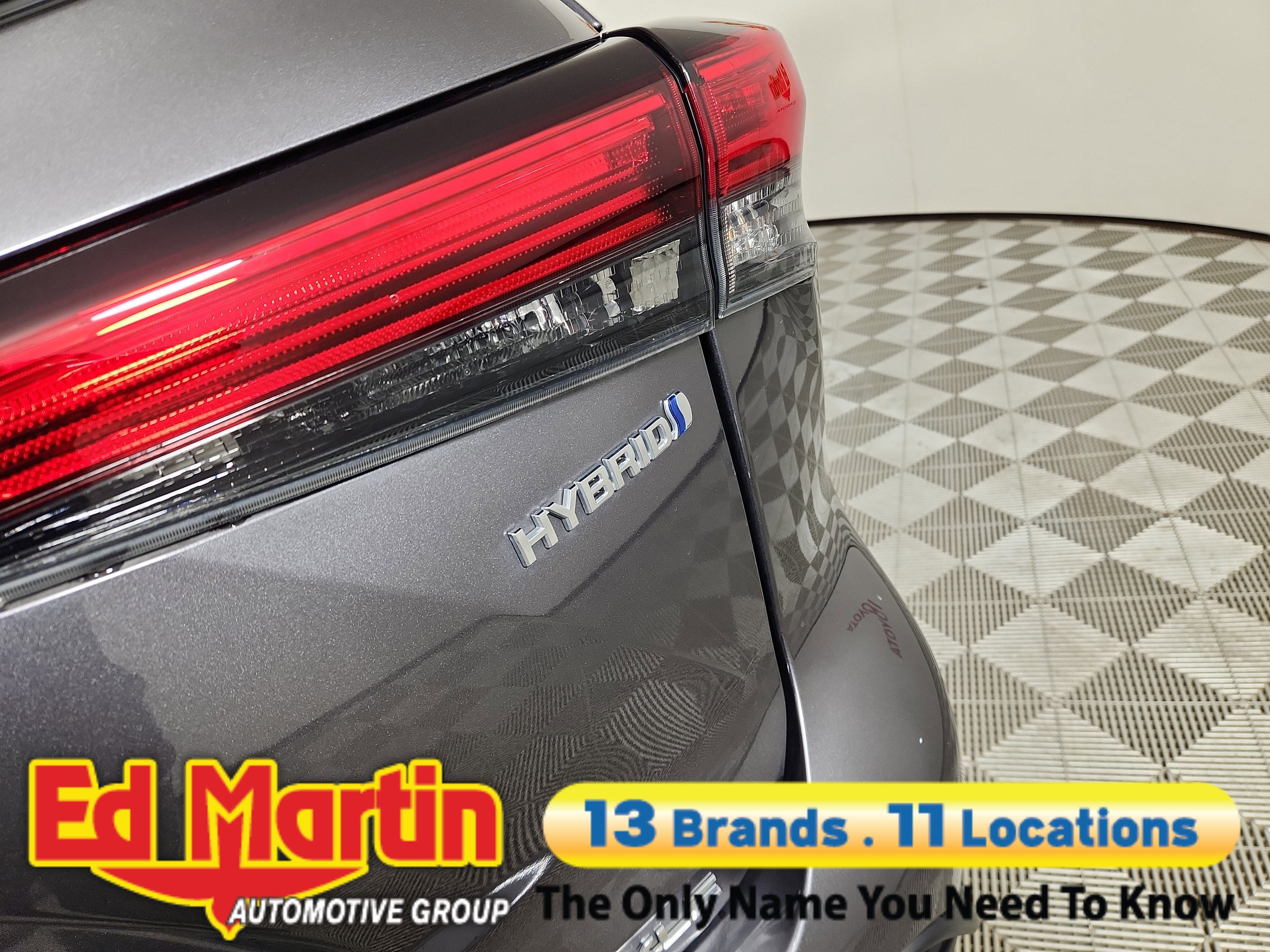 2023 Toyota Highlander Hybrid XLE