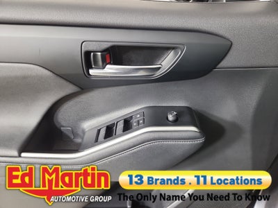 2023 Toyota Highlander Hybrid XLE