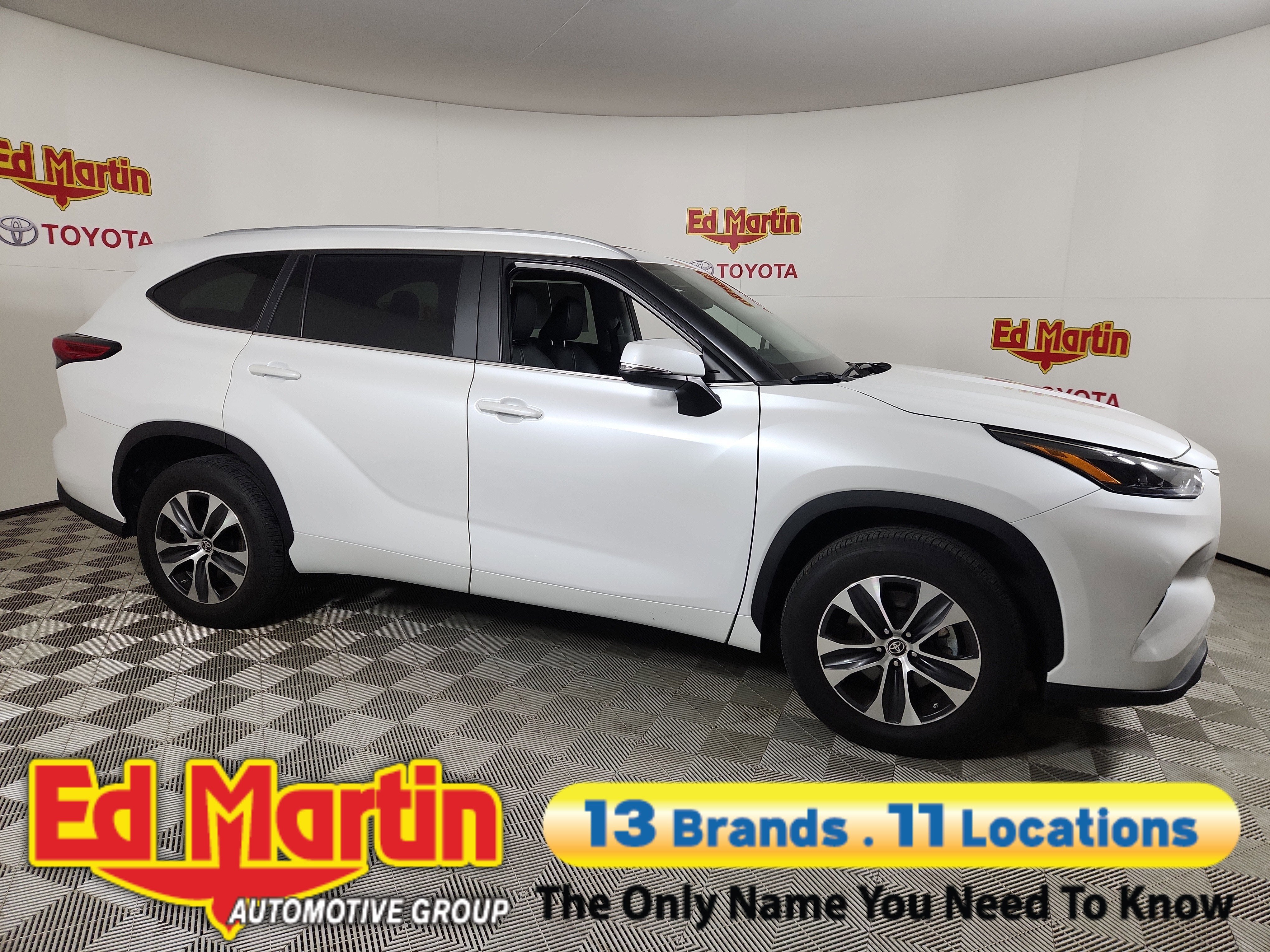 2023 Toyota Highlander XLE