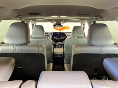 2025 Toyota Highlander XLE