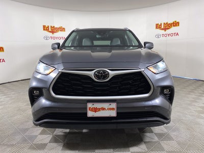 2025 Toyota Highlander XLE