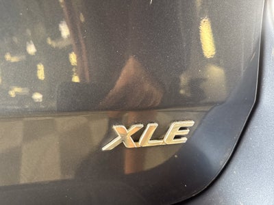 2015 Toyota Sienna XLE 8 Passenger