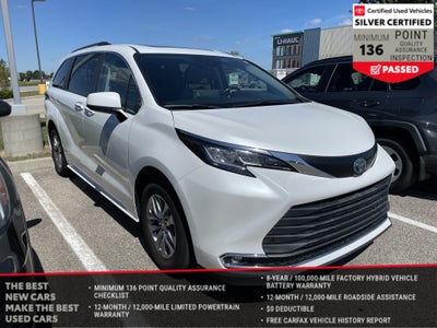 2022 Toyota Sienna XLE