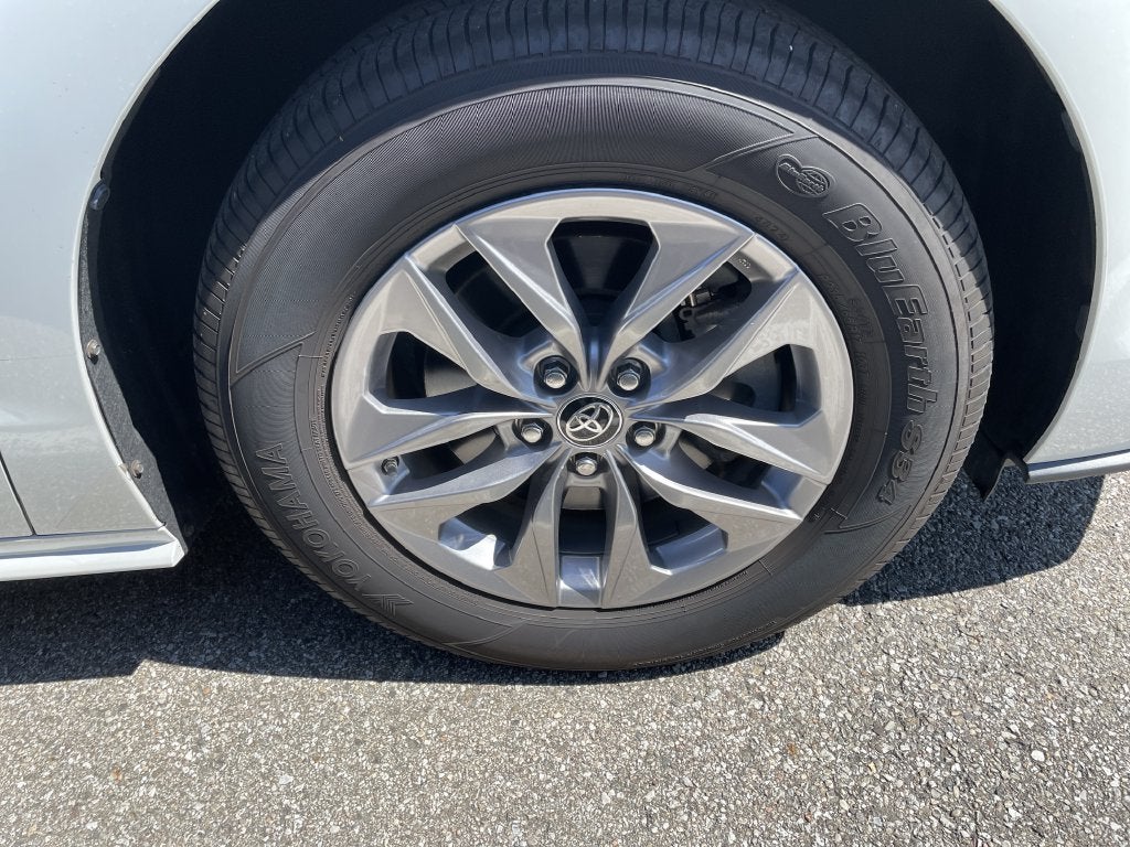 2022 Toyota Sienna XLE