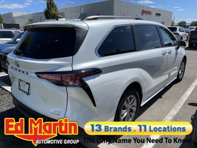2022 Toyota Sienna XLE