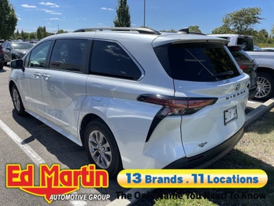2022 Toyota Sienna XLE