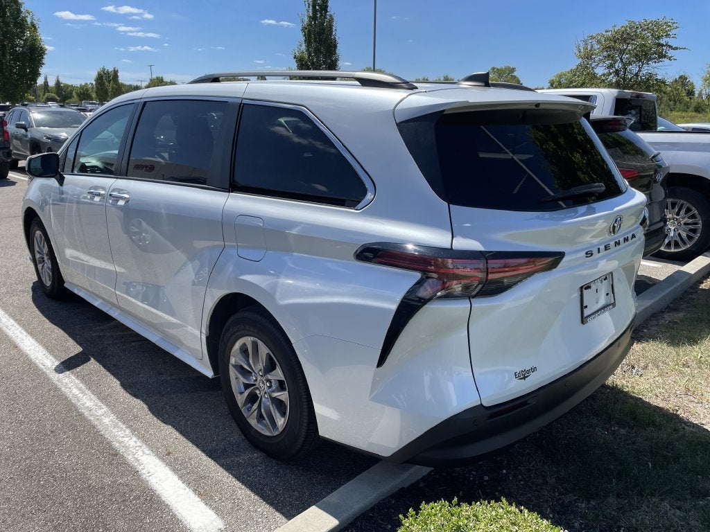 2022 Toyota Sienna XLE