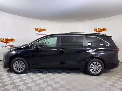 2026 Toyota Sienna XLE 8 Passenger
