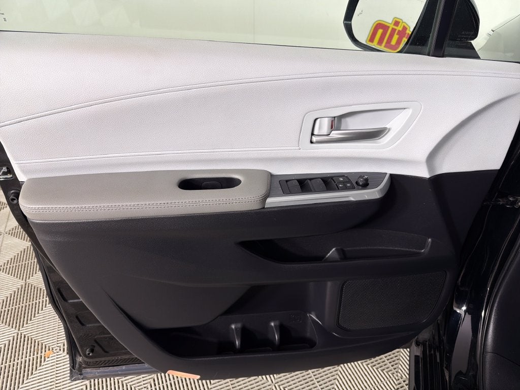 2026 Toyota Sienna XLE 8 Passenger