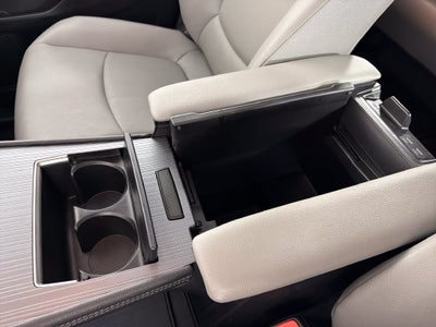 2026 Toyota Sienna XLE 8 Passenger