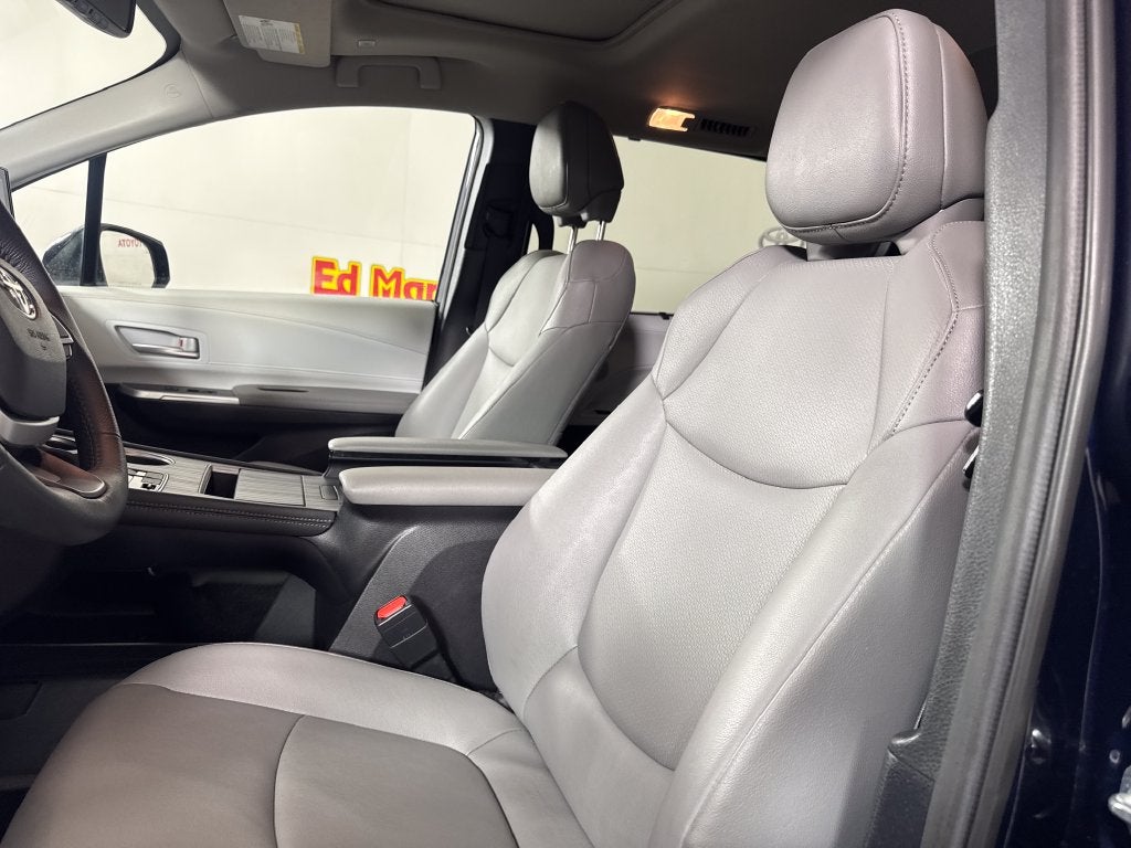 2026 Toyota Sienna XLE 8 Passenger