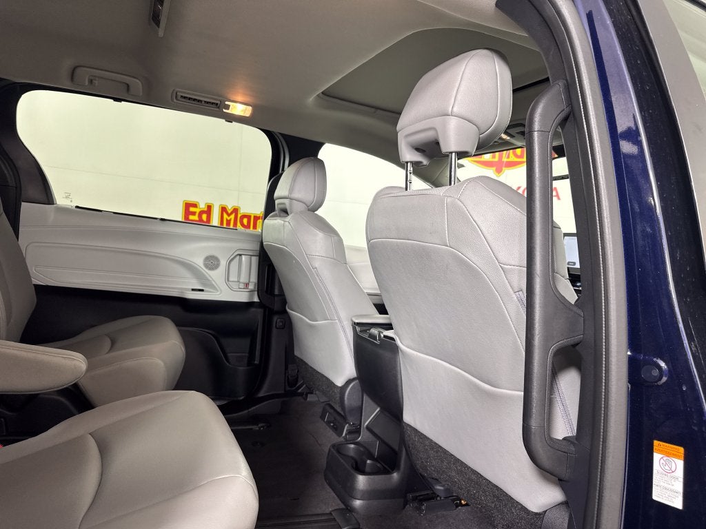 2026 Toyota Sienna XLE 8 Passenger